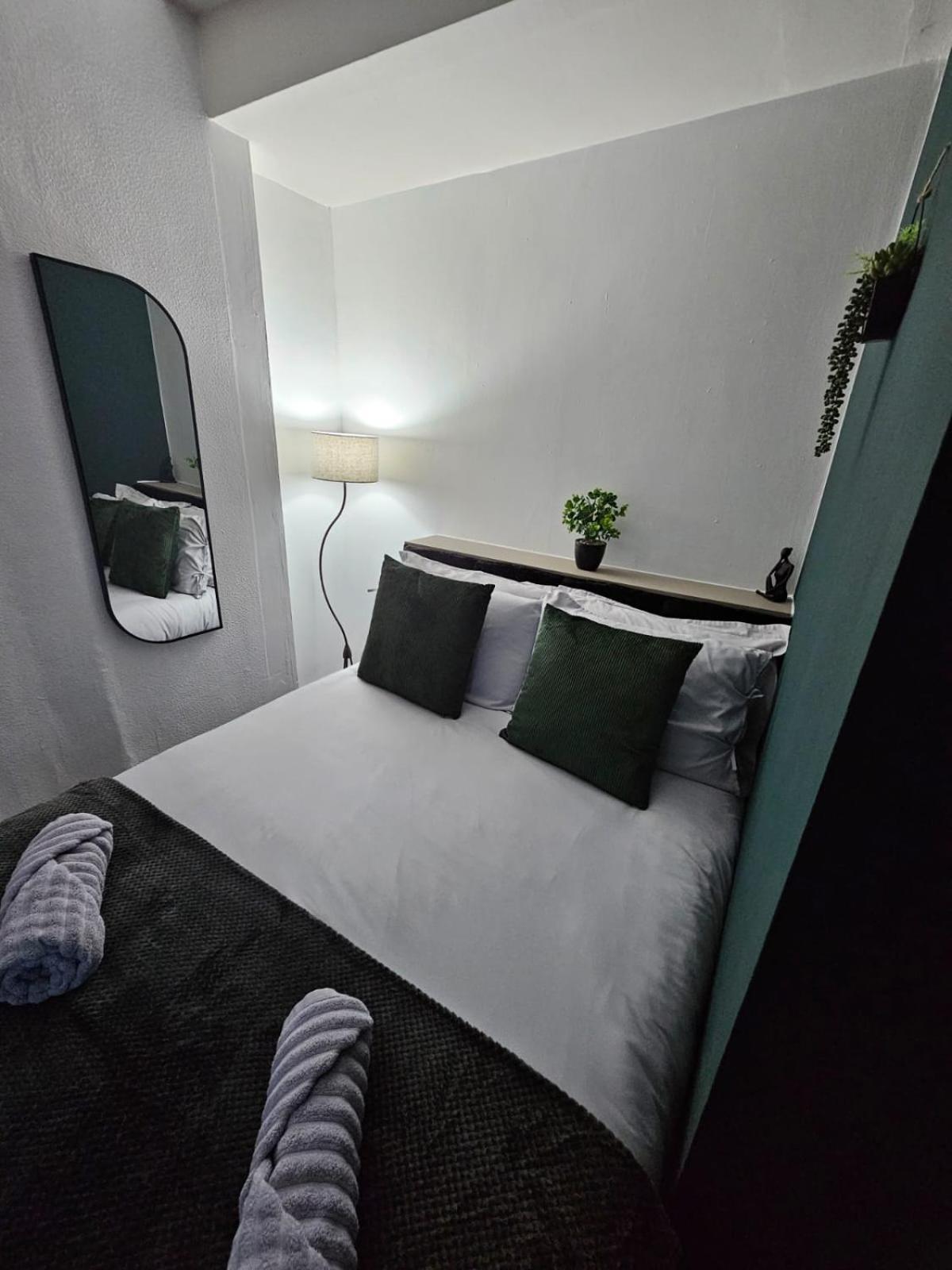 Ground Floor With Parking * Kingston upon Hull