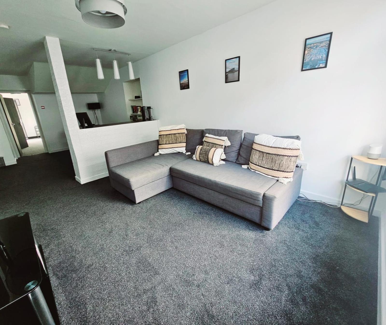 Ground Floor With Parking Apartment Kingston upon Hull